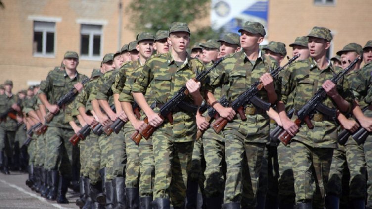 Заплатите в армията се увеличават от 1 януари 2018 г.