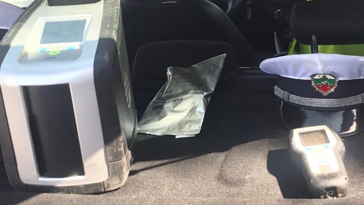 Спипаха дрогиран провадиец да фучи с БМВ в Блъсково