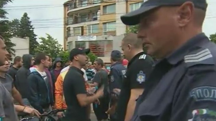 "Българи, юнаци!" оглася "Орландовци"