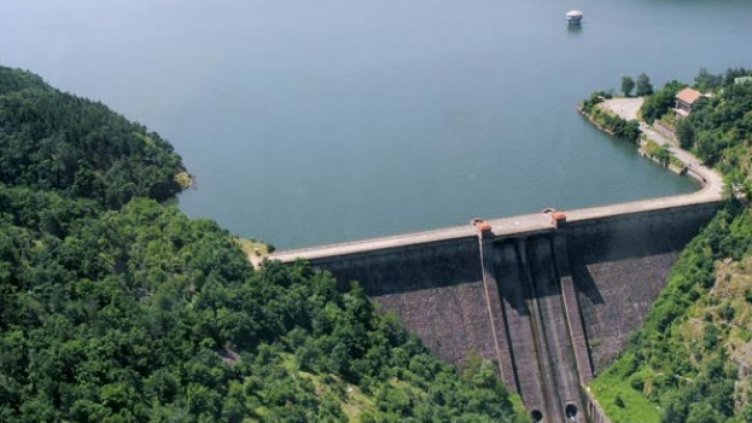 МОСВ: Няма опасност от преливане на язовири