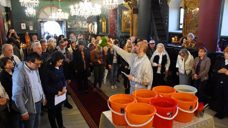 снимки: Пламен Гутинов