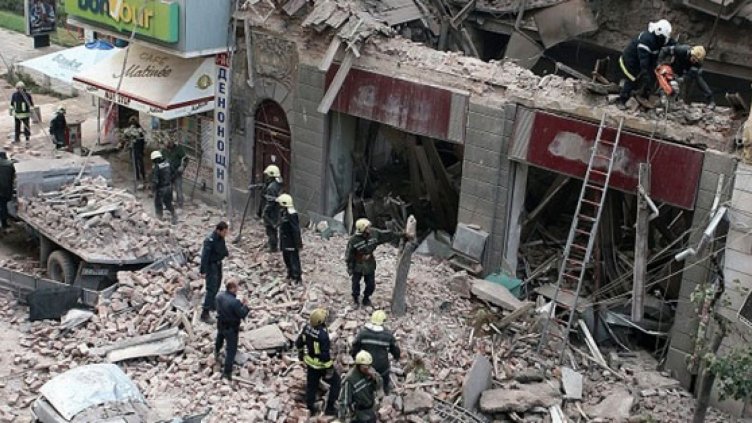 Съдът не даде ход на делото за сградата-убиец на "Алабин”