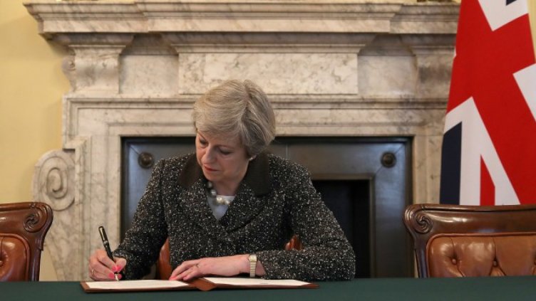 Тереза Мей дава старт на Brexit