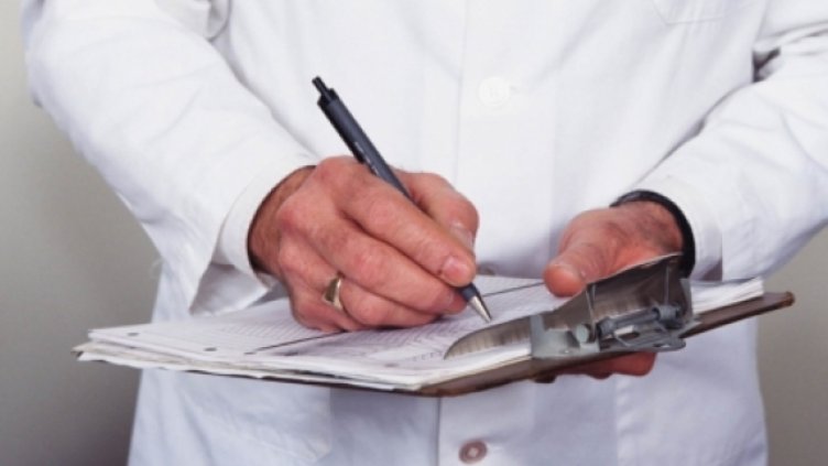 Стотици психично болни живеят години наред в психиатрията