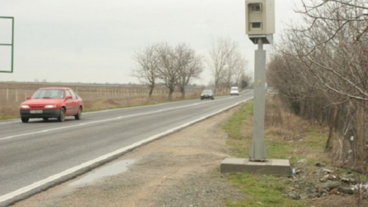 320 камери на пътя – броят трафика, не го борят