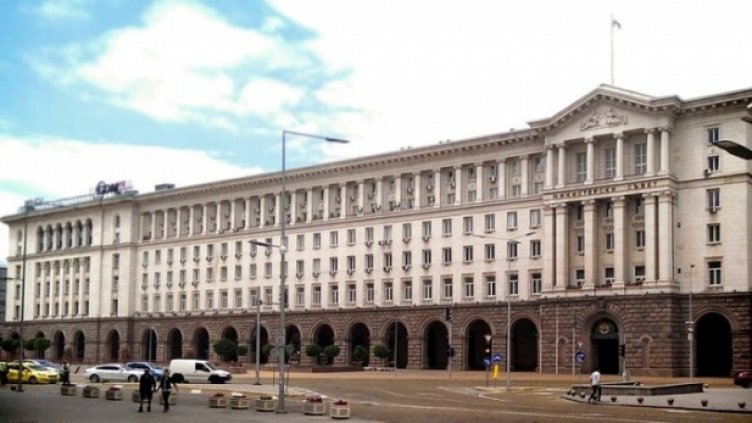 Смениха всички областни управители