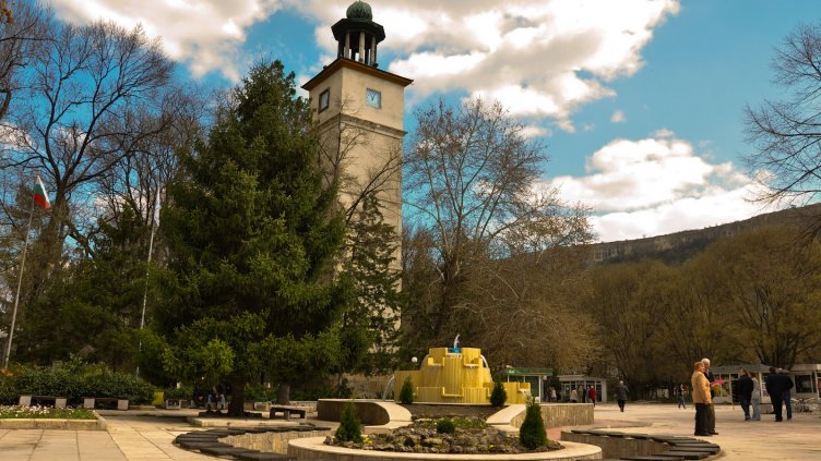 Ремонтират центъра на Провадия