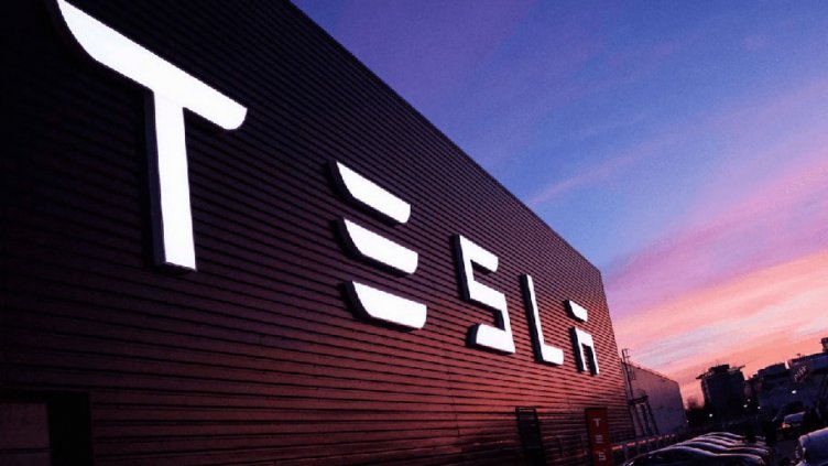 Мъск се сдоби с акции на Tesla за 10 млн. долара на Св. Валентин
