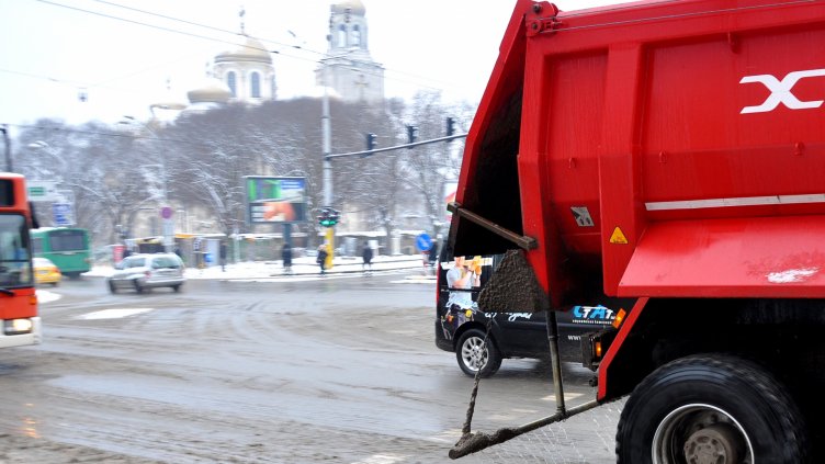 Обстановката във Варна е нормална при зимни условия