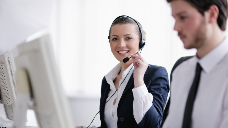 Близо 154 000 клиенти са обслужени на телефона на Енергото за 1 година