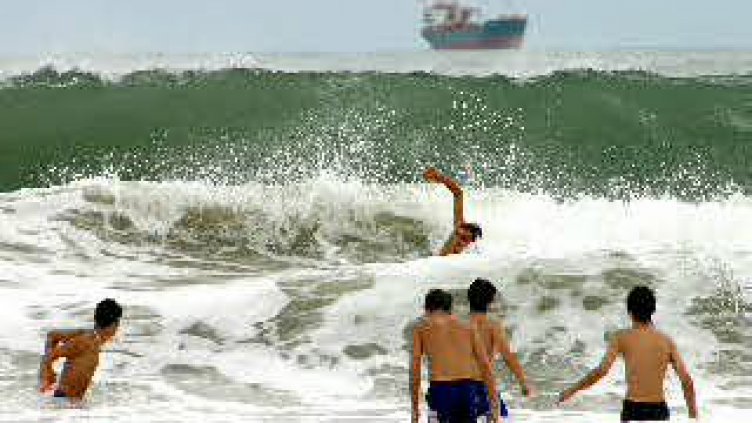 Внимание: През август морето става опасно!