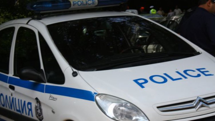 Криминално проявен нападна с камък непълнолетна край Варна