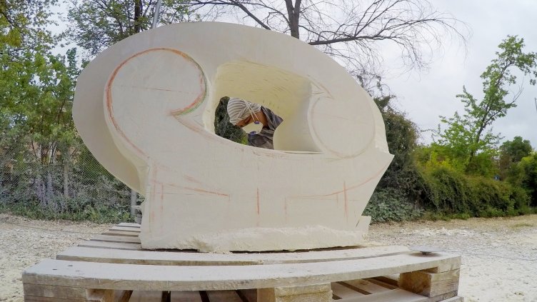 В курорта Св. Св. Константин и Елена вече има алея на скулпторите