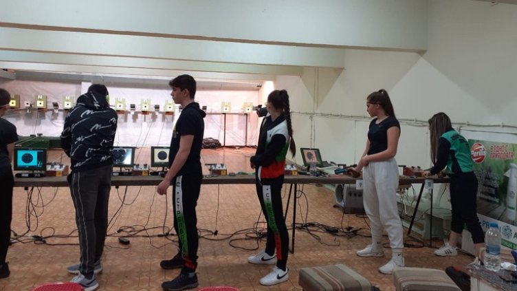 Турнир по спортна стрелба се провежда във Варна