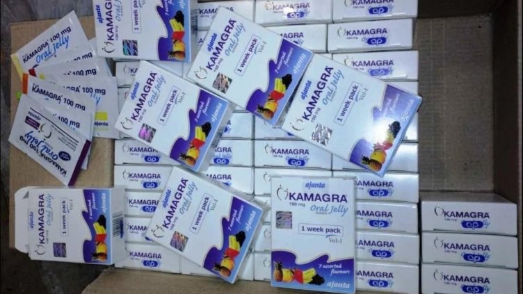 Тираджия трафикира с тира... секс стимуланти &ndash; 40 хил. сашета "Kamagra"