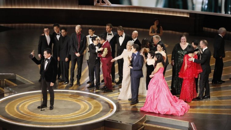 "Всичко навсякъде наведнъж" е големият победител на "Оскарите"