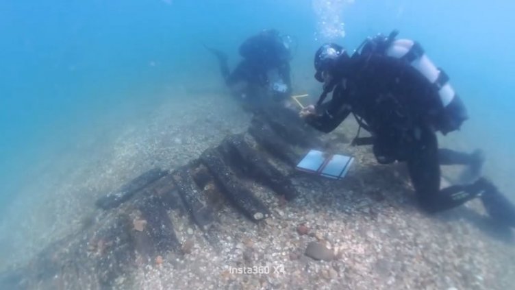 Водолази откриха стар потънал кораб край Созопол