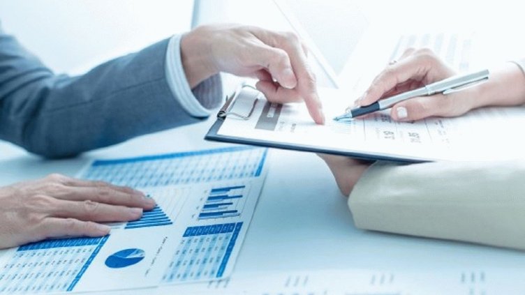 Обявите за работа намаляха драстично