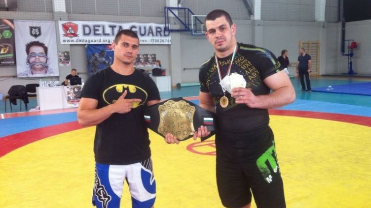 Варненец отново доминира на граплинг