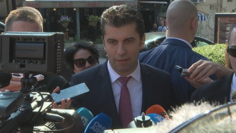 Премиерът Петков: Губим 12 млрд.евро, ако до края на годината не бъдат приети 22 закона