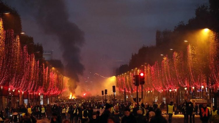 Франция се готви за погром след финала