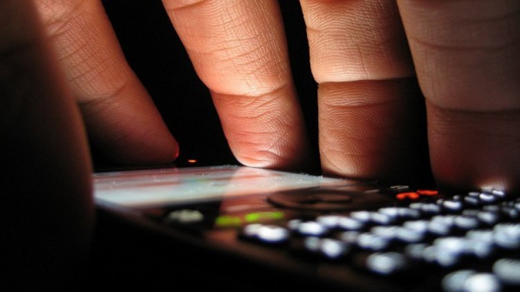 66-годишен олекна с 2000 лв., злато, валута