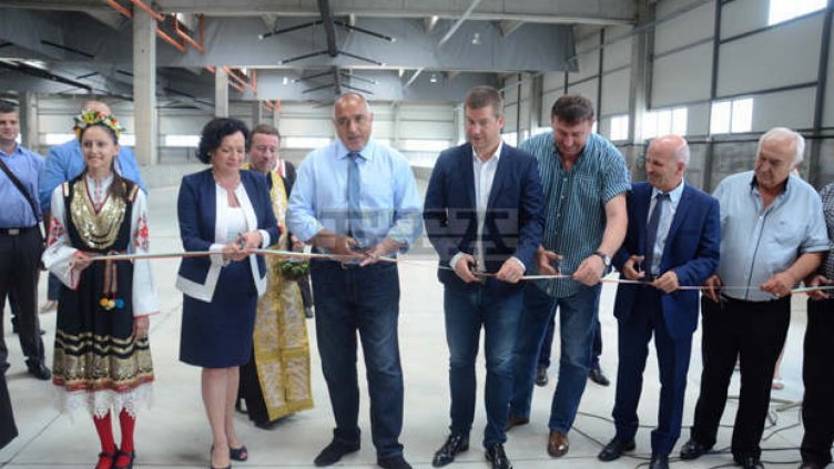 Откриха най-голямото регионално депо за отпадъци в страната