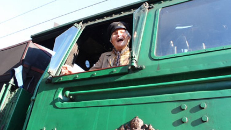 Днес да почерпят локомотивните машинисти