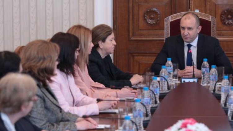 Президентът поиска е-гласуване, за да няма манипулиран вот  
