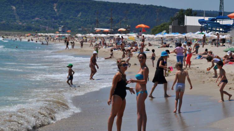 Жълт код за жега за 24 области утре