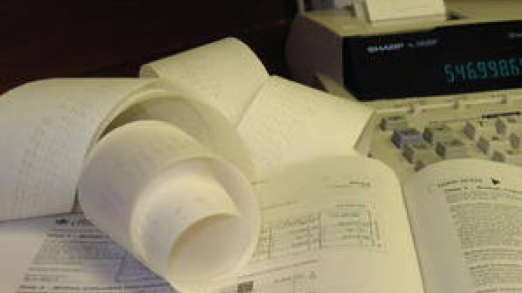 Шестима на съд за данъчни измами за стотици хиляди левове