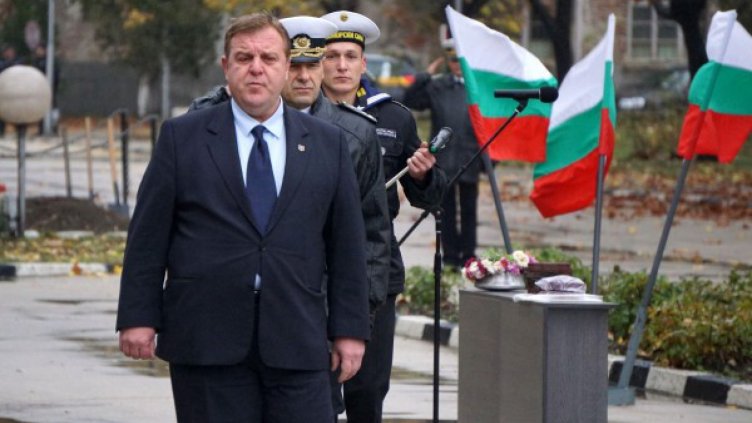 Строителството на два кораба за ВМС остава под въпрос