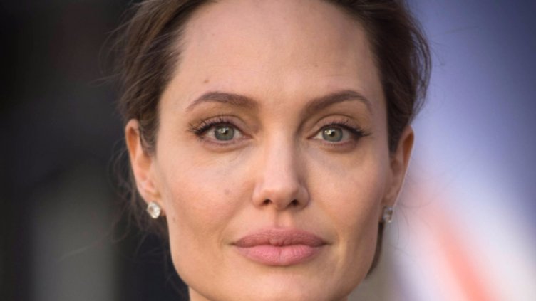 Джоли може да загуби попечителство над децата