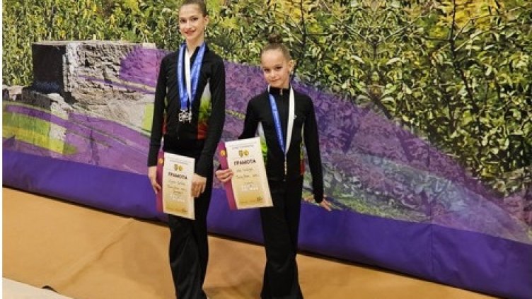 Малките "грации" на Черно море с куп медали от международен турнир (СНИМКИ)