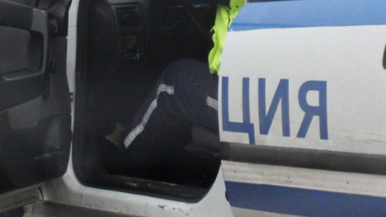 Баща закла сина си с брадва в петричко село