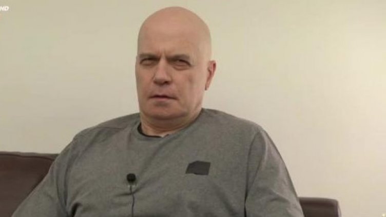 Слави Трифонов остава извън листите на ИТН за изборите