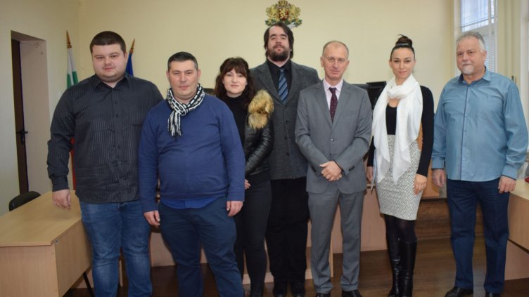 Петима стажант–юристи започнаха стаж в Окръжен съд - Варна