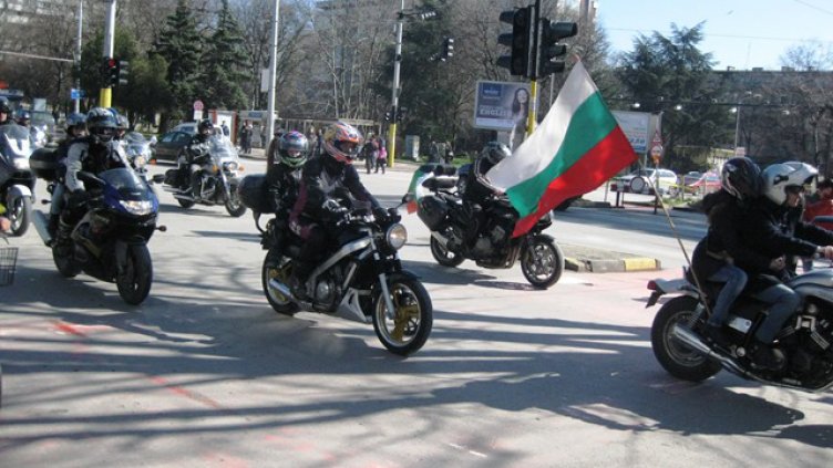 Във Варна: Отбелязват 3-и март с мотошествие