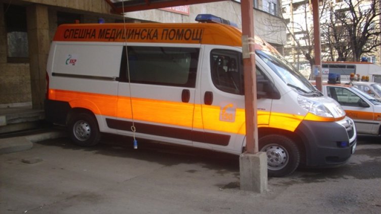 Двама ранени при катастрофи във Варна, единият тежко