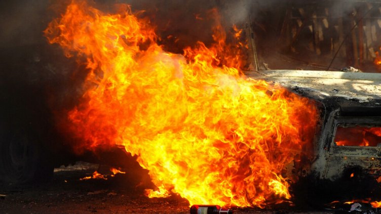 Кола-бомба атакува сомалийска военна база