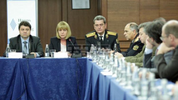 90 000 души ще бъдат обучени за реакции при кризи