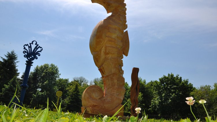 Шест нови скулптури красят курортния комплекс „Св. св. Константин и Елена“