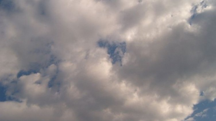 Времето днес: Възможни са слаби превалявания