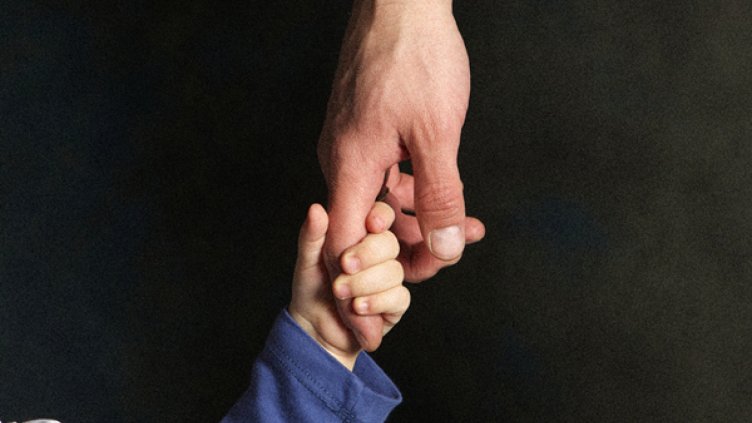 Откриха майката на изоставеното бебе в Първомай