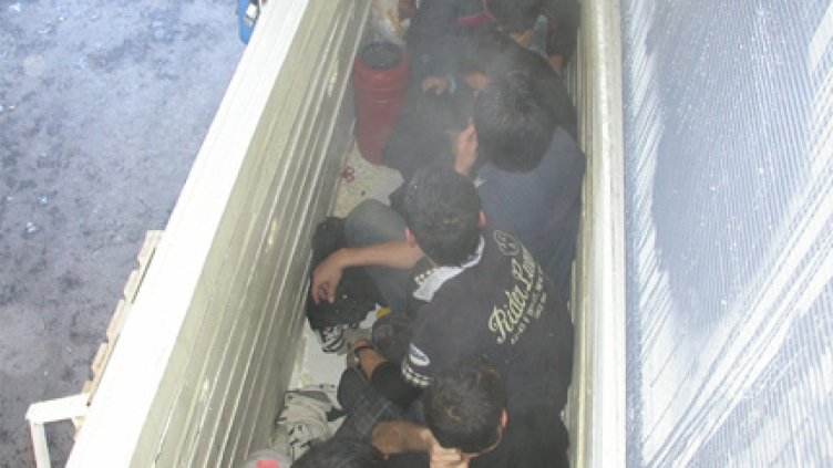 Трафиканти на хора арестувани в Австрия с български камион