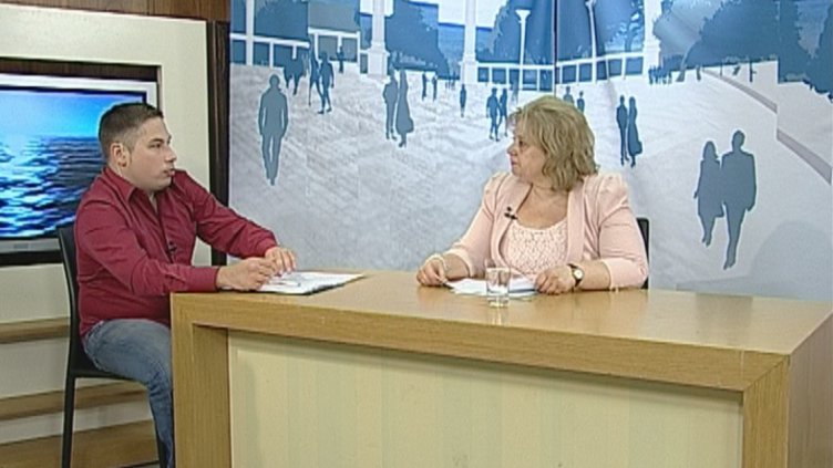 "Щрихи от утрото" (11.07.2016) - Кои школа ще посрещнат учебната година с обновени сгради и дворове?