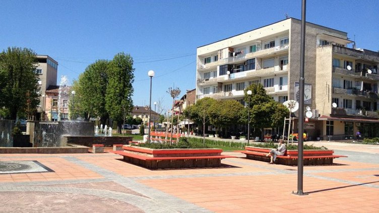 Общината в Павликени отпуска първите помощи за новородени или осиновени деца