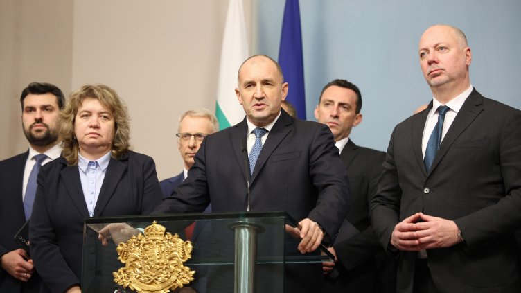 Радев: Наркотиците застрашават бъдещето ни като нация