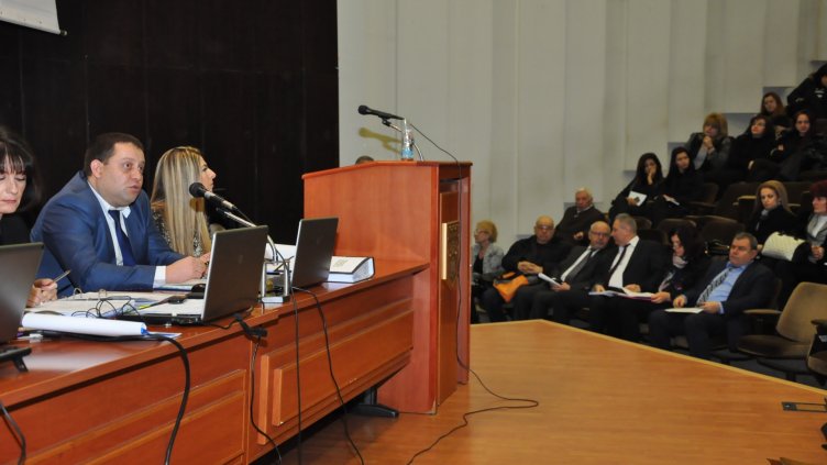 Започна 15-ата сесия на местния парламент