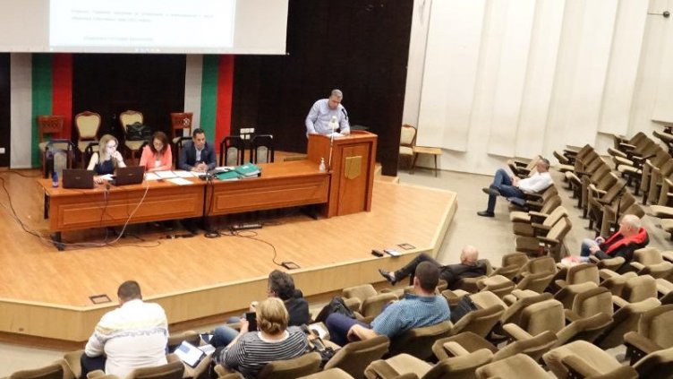 Съветниците във Варна прегласуваха върнатите от областния управител решения